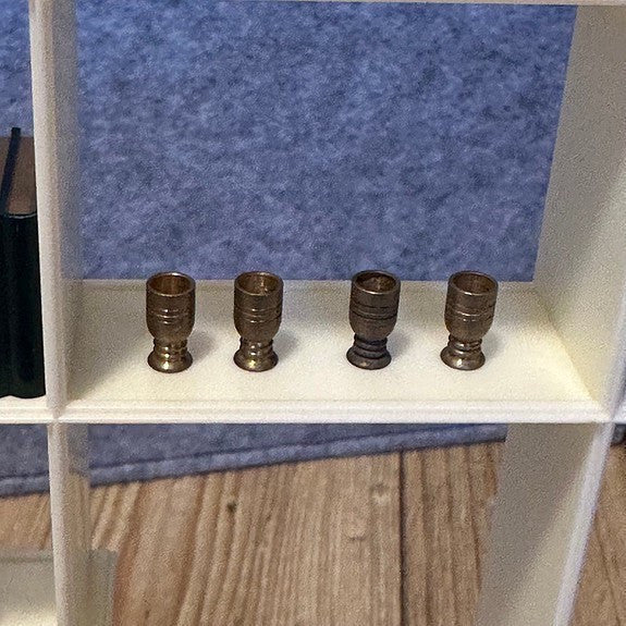 Vintage Sindy fra 1984 - Bokhylle med masse tilbehør i original esken