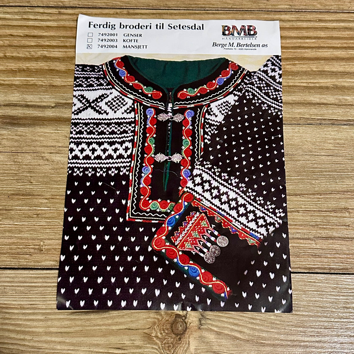 Setesdal ferdig broderte mansjetter, voksen