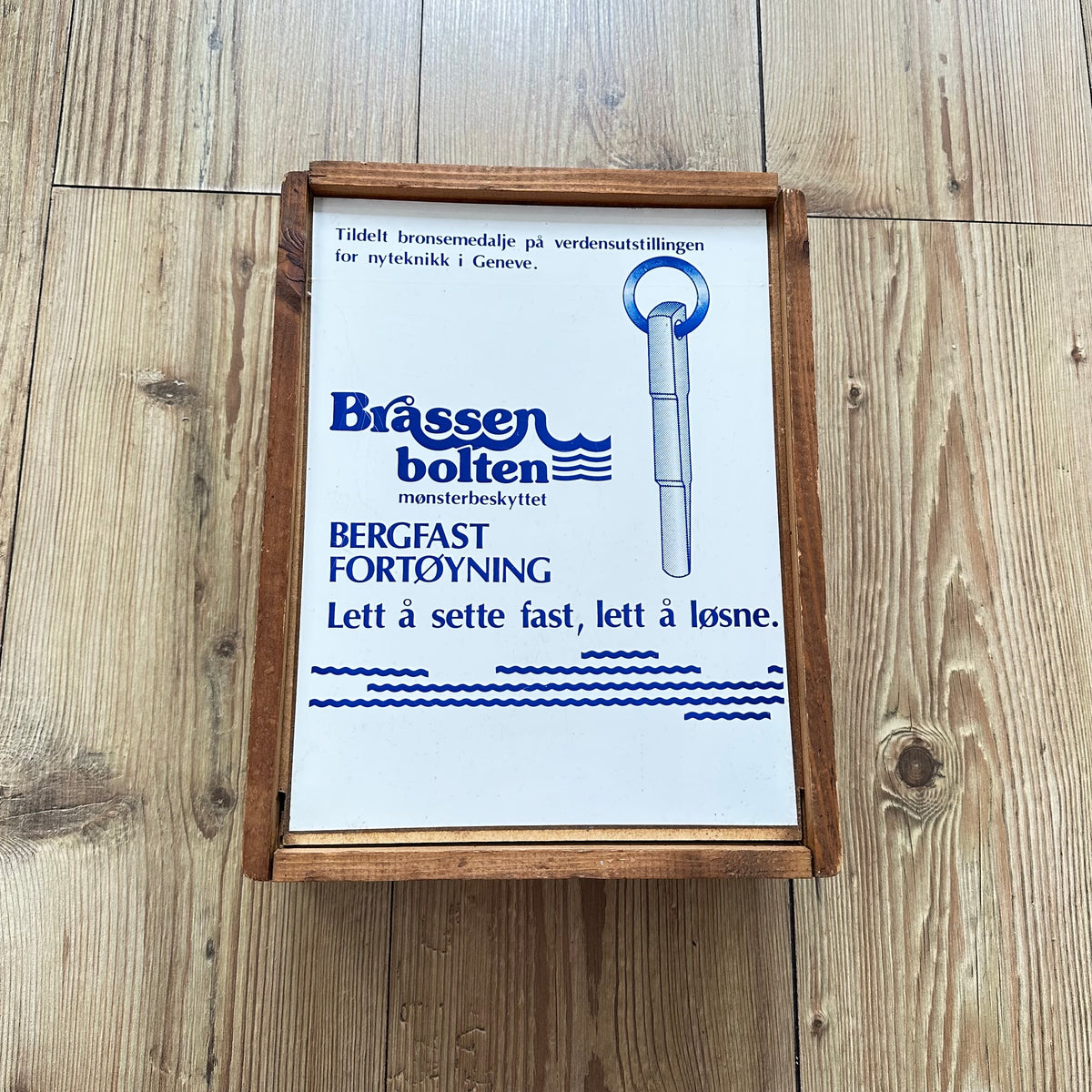 Vintage display boks i tre for Bråssen Bolten - Bergfast fortøyning
