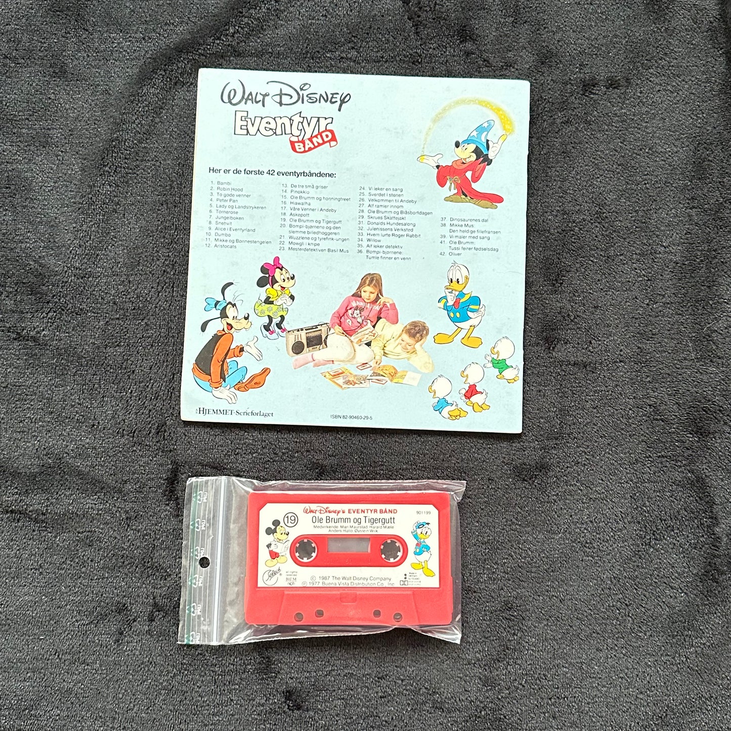 19 Disney Eventyrbånd - Ole Brumm og Tigergutt