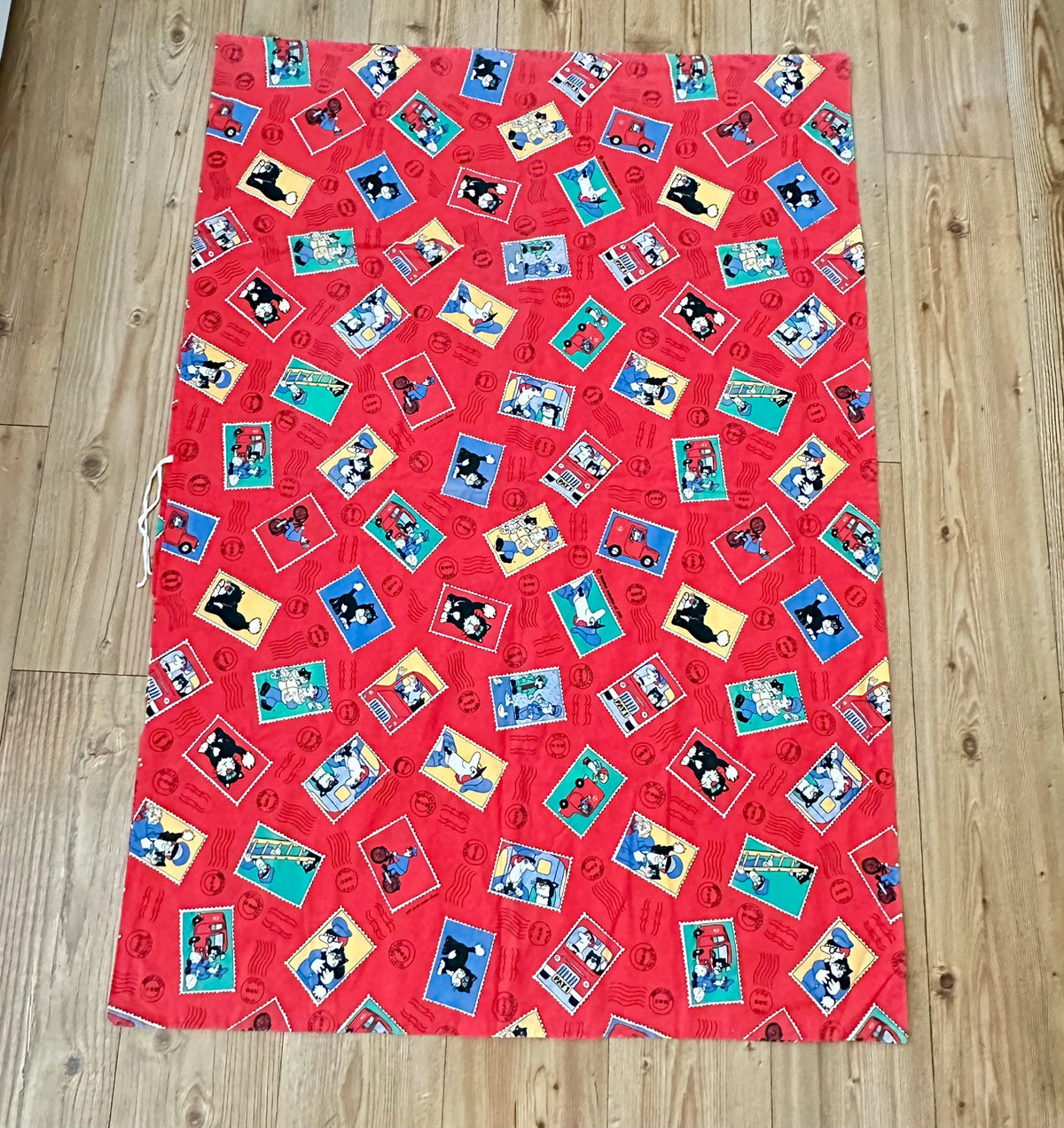 Postmann Pat dynetrekk, vintage (95 x 140cm)