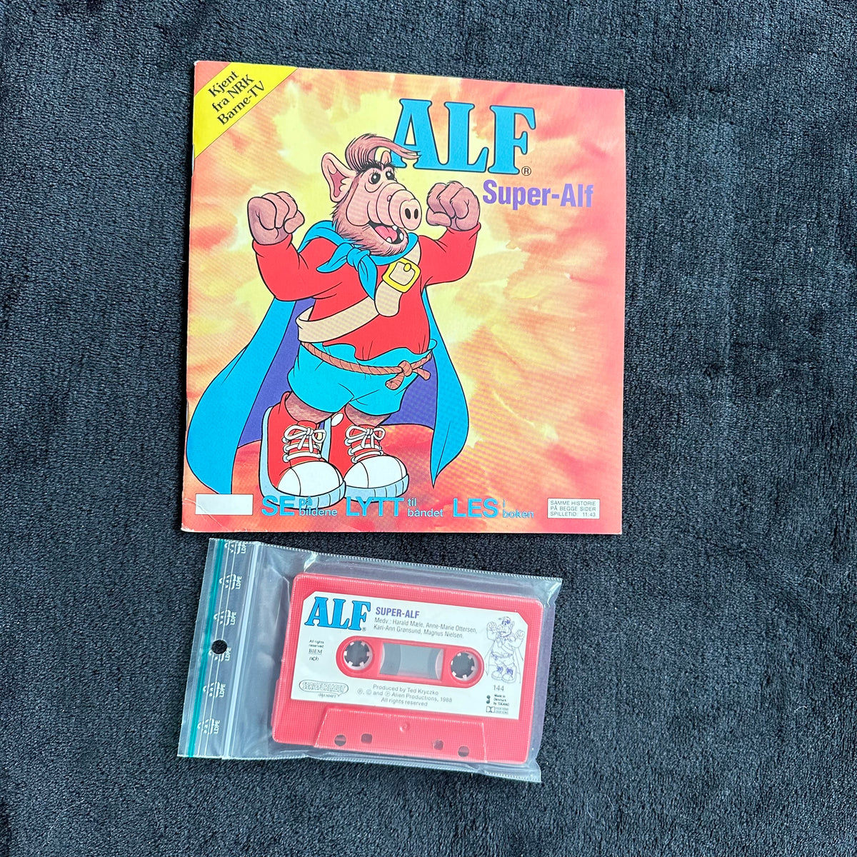 Eventyrbånd - ALF: Alf ramler innom