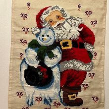 Stor Håndbrodert julekalender (81 x 121 cm + beslag)