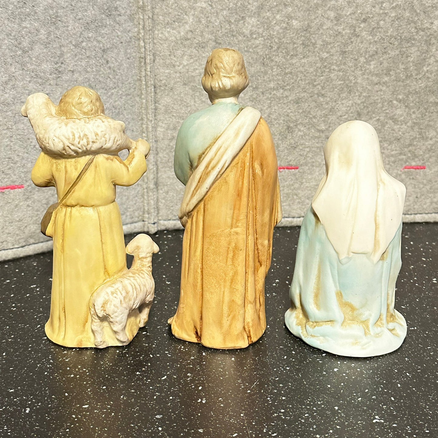 Store håndmalte figurer til julekrybbe - vintage !