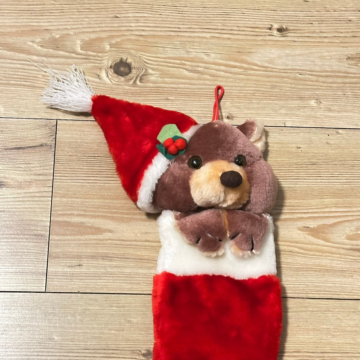 Julestrømpe med nydelig Bamse fra 1990-tallet