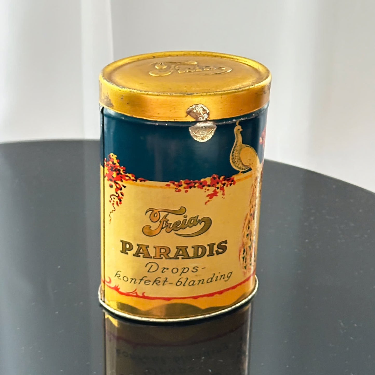 Freia Paradis Drops Konfektblanding metallboks i flott stand