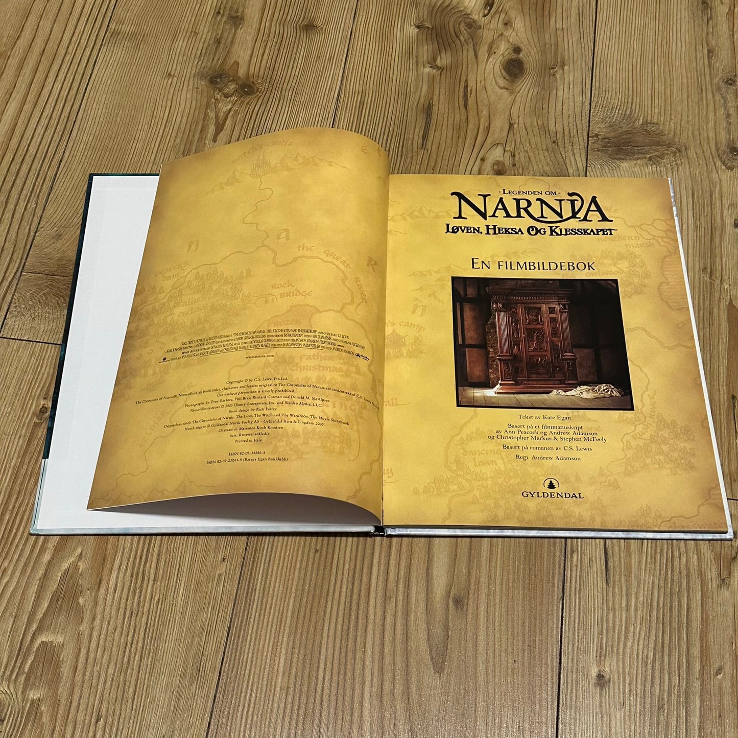 Legenden om Narnia - Løven, Heksa og Klesskapet (bok fra 2005)