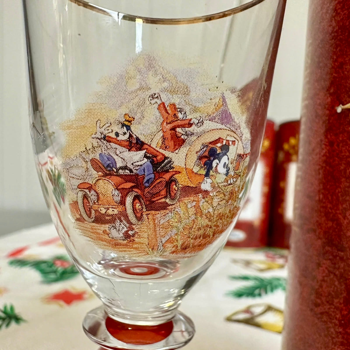 FIRKLØVEREN DISNEY glass - Ny og ubrukt