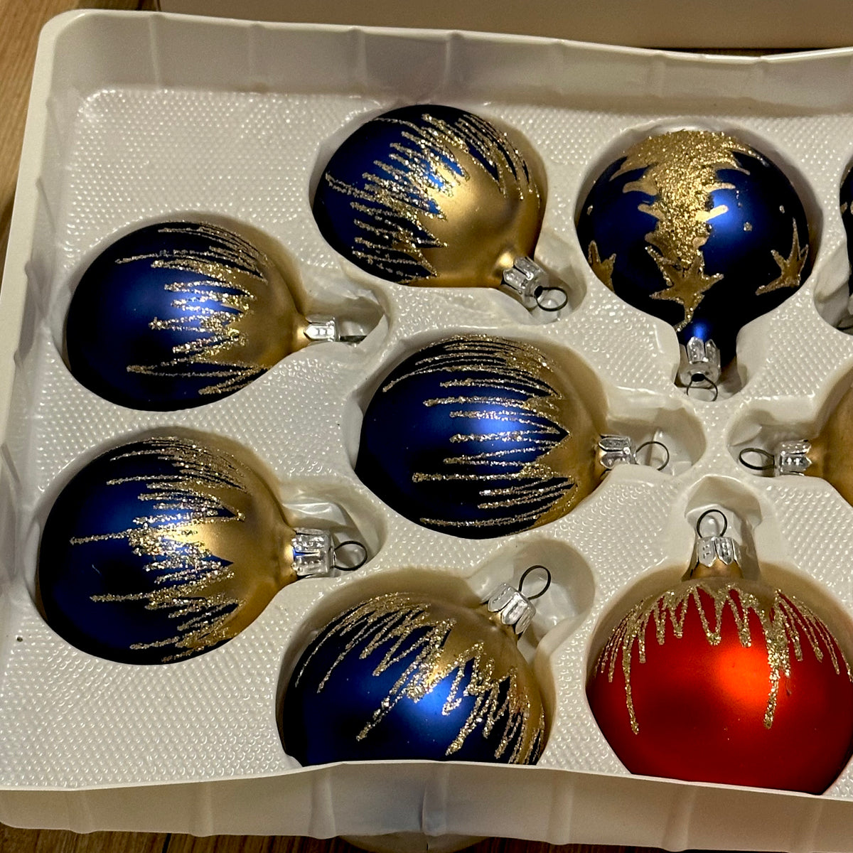 Vintage julekuler i glass med glitter