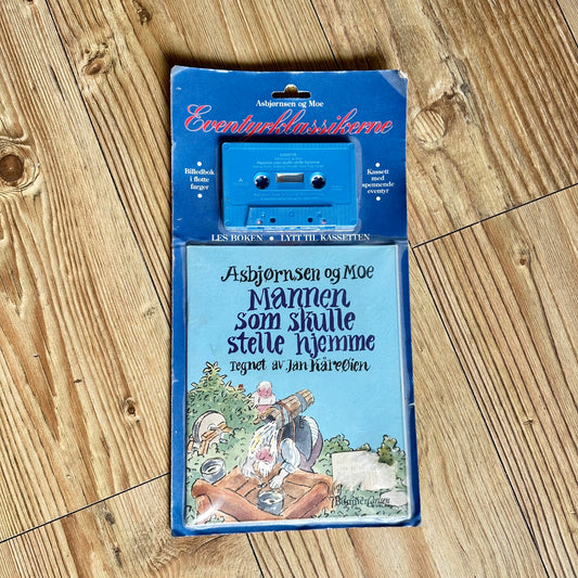 Eventyrklassikere av Asbjørnsen og Moe - Bok og Bånd (forseglet!) 
Mannen som skulle stelle hjemme