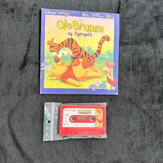 Disney Eventyrbånd - Ole Brumm og Tigergutt