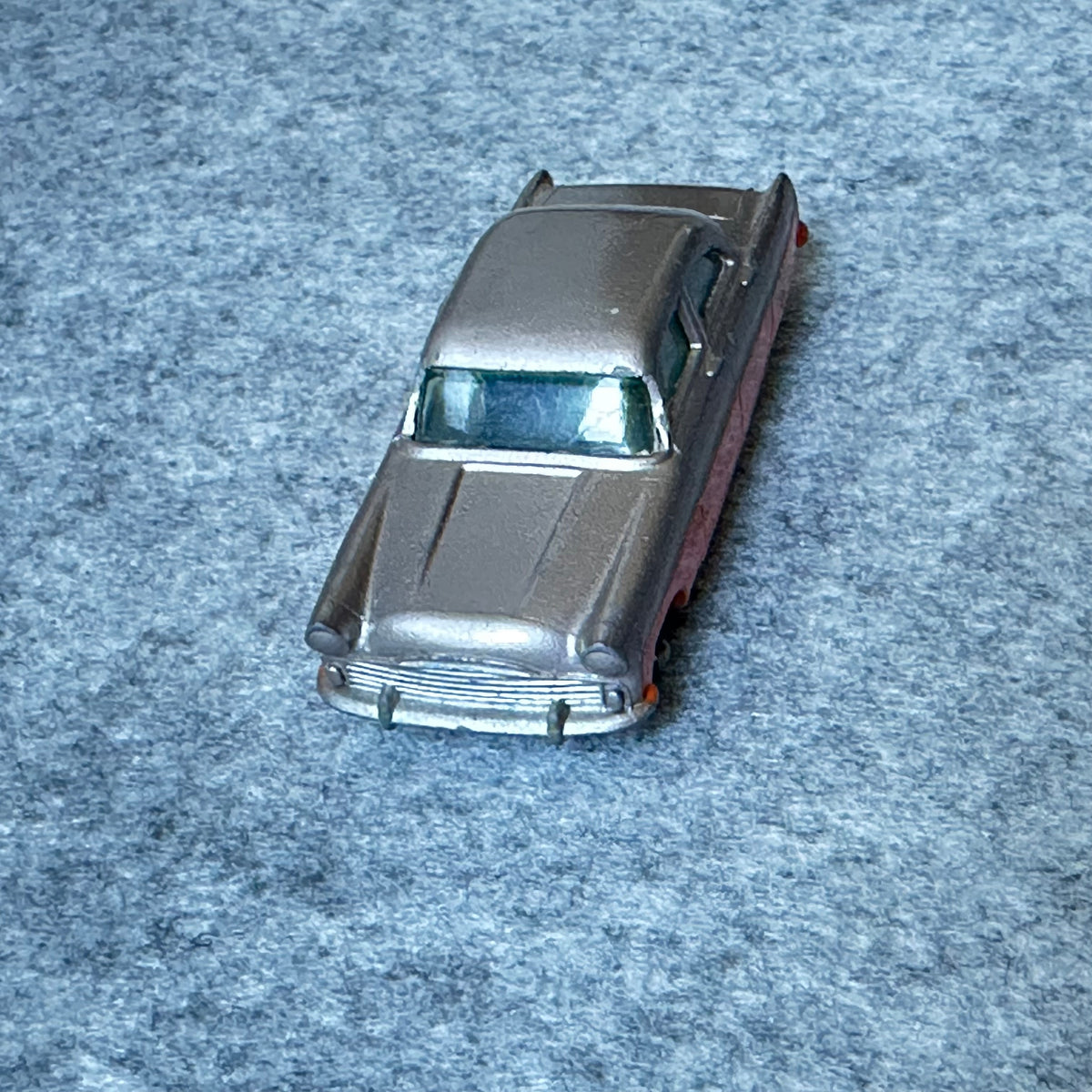 MATCHBOX SERIES nr. 33 Ford Zodiac MKll Sedan SPW fra 1957