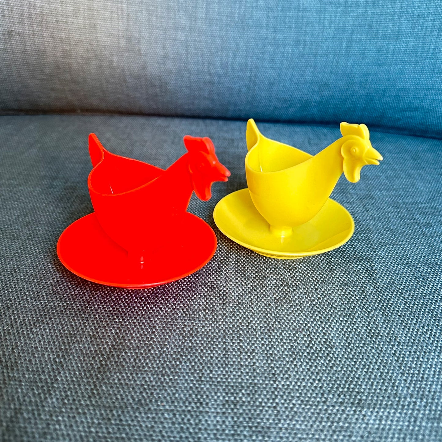 2 stk vintage eggeglass i plast fra 1982