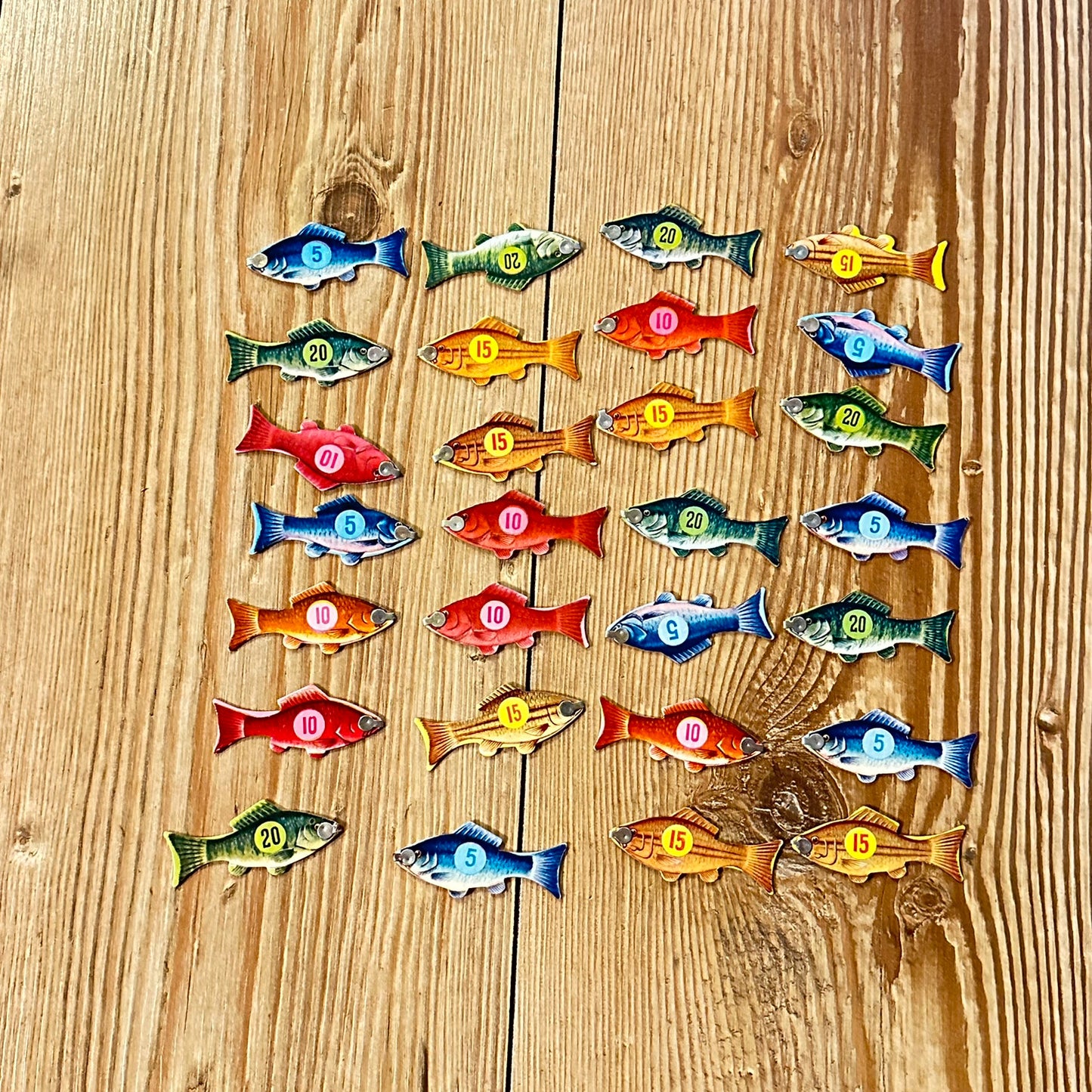 Gammelt MAGNETISK FISKESPILL (utgitt av DAMM)