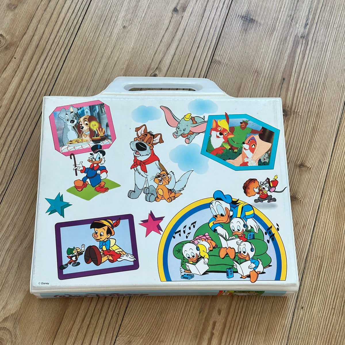 Walt Disney koffert til Se-Lytt-Les oppbevaring av bøker og kassetter
