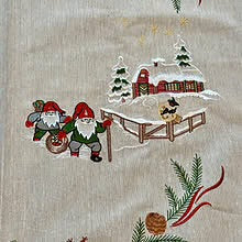 Brodert juleduk med nydelige motiv