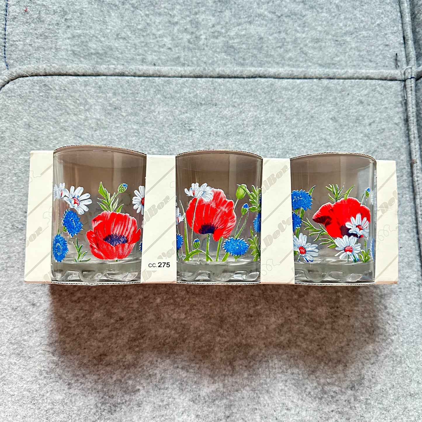 Vintage drikkeglass med stilige blomster - Nye i forpakning !