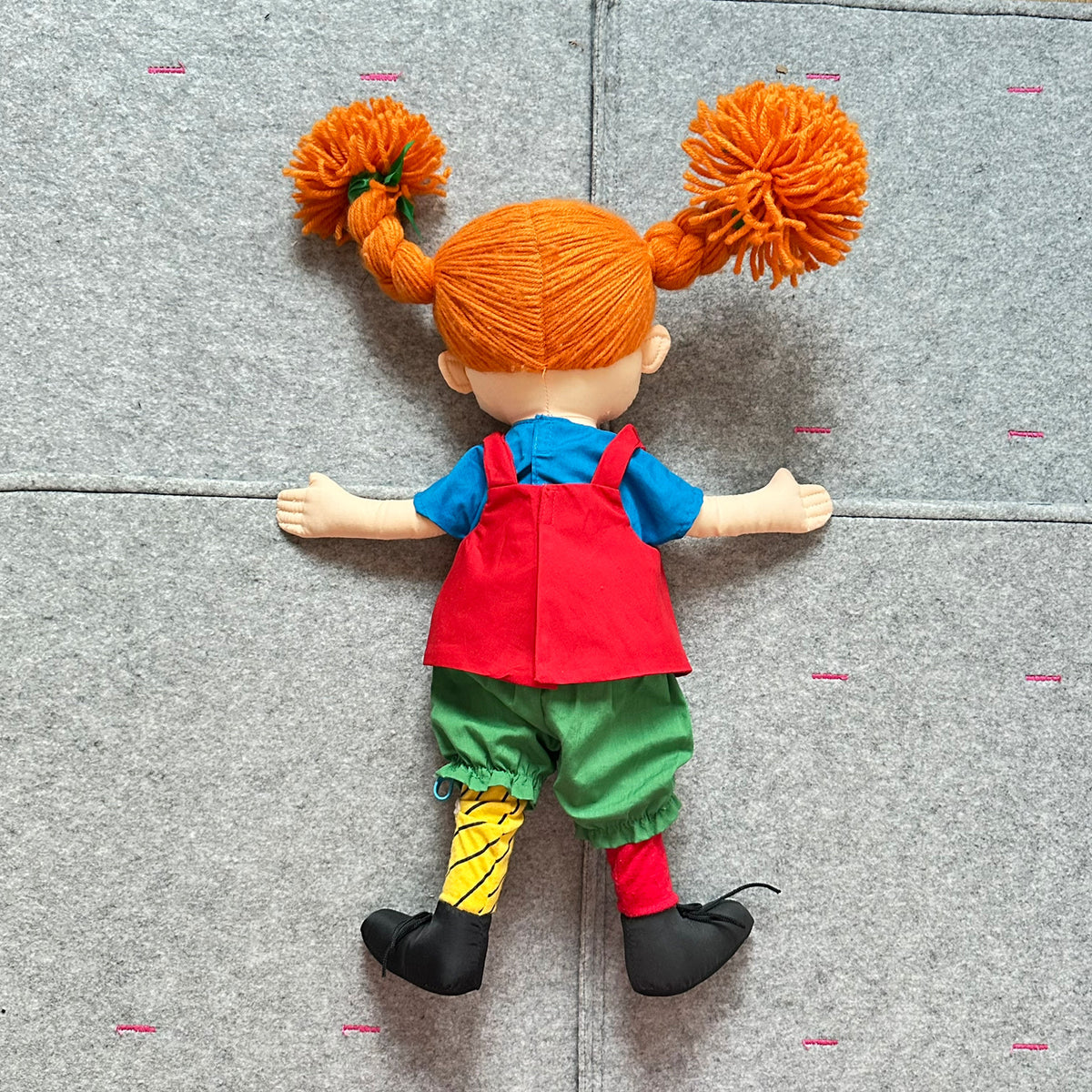 Pippi Langstrømpe dukke, myk og med flotte detaljer (45cm)
