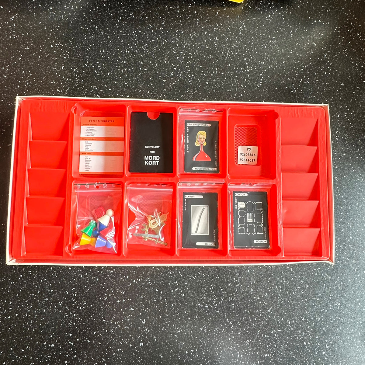 MISTENKT CLUEDO (1992)