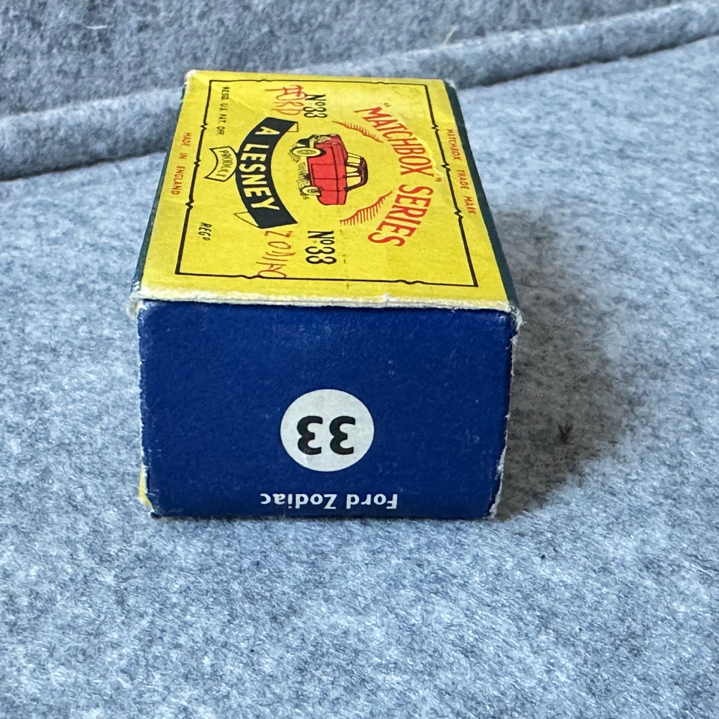 MATCHBOX SERIES nr. 33 Ford Zodiac MKll Sedan SPW fra 1957