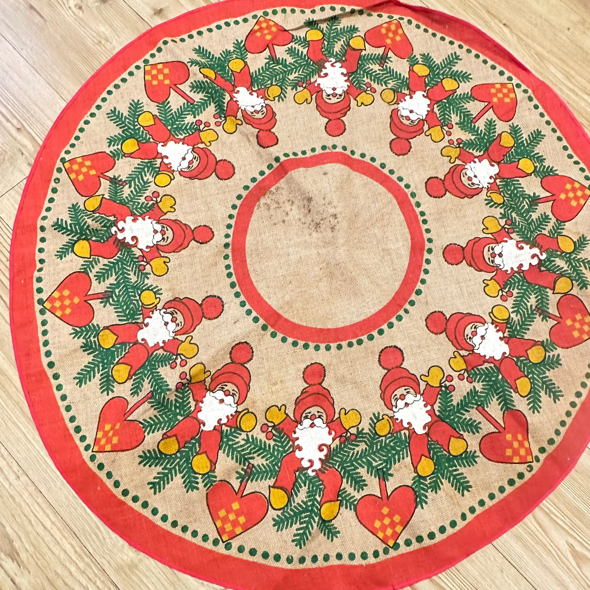 Vintage juletreteppe med masse flott retro julemotiv