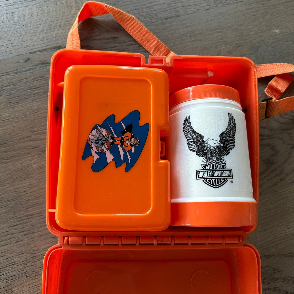 Harley Davidson sett med Super Hog - Koffert med Matboks og Termos (1987)