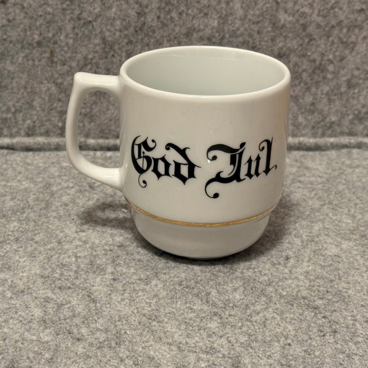 Porsgrund "GOD JUL" julekrus i porselen.