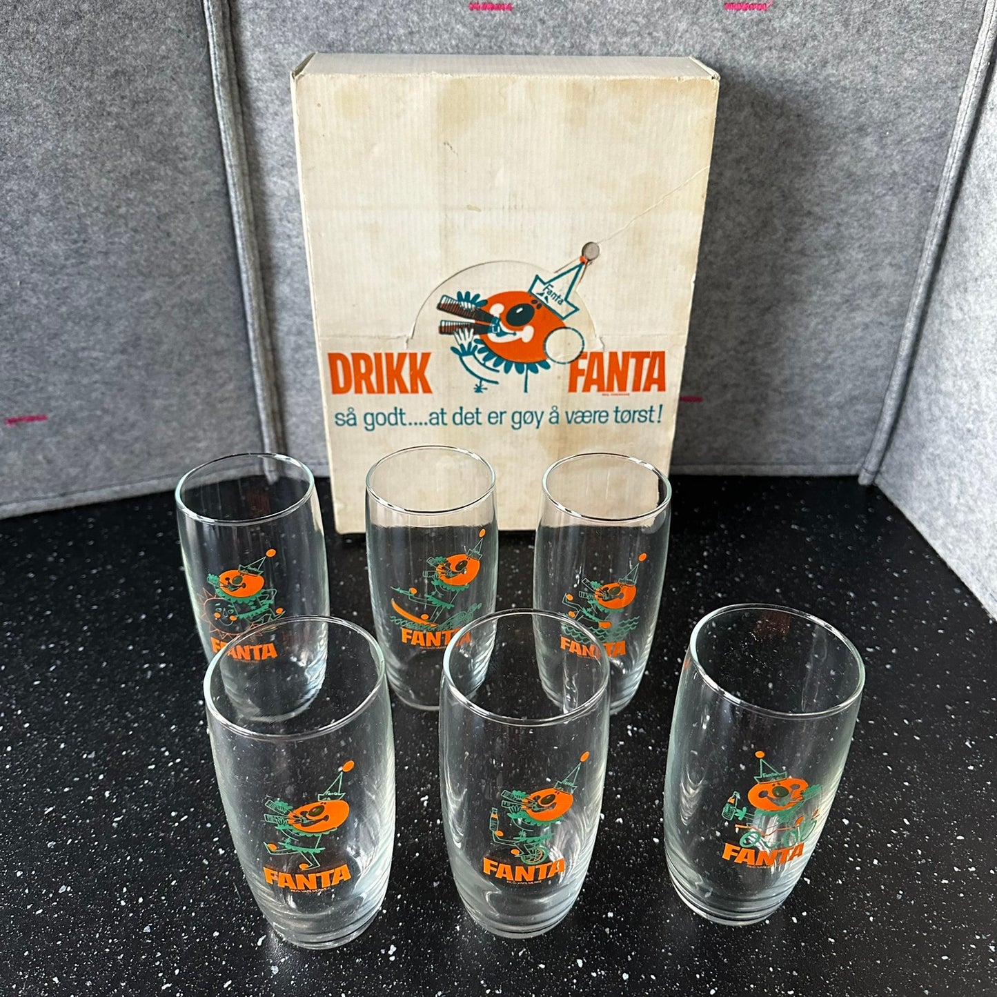 6 stk Gamle FANTA glass i original esken
