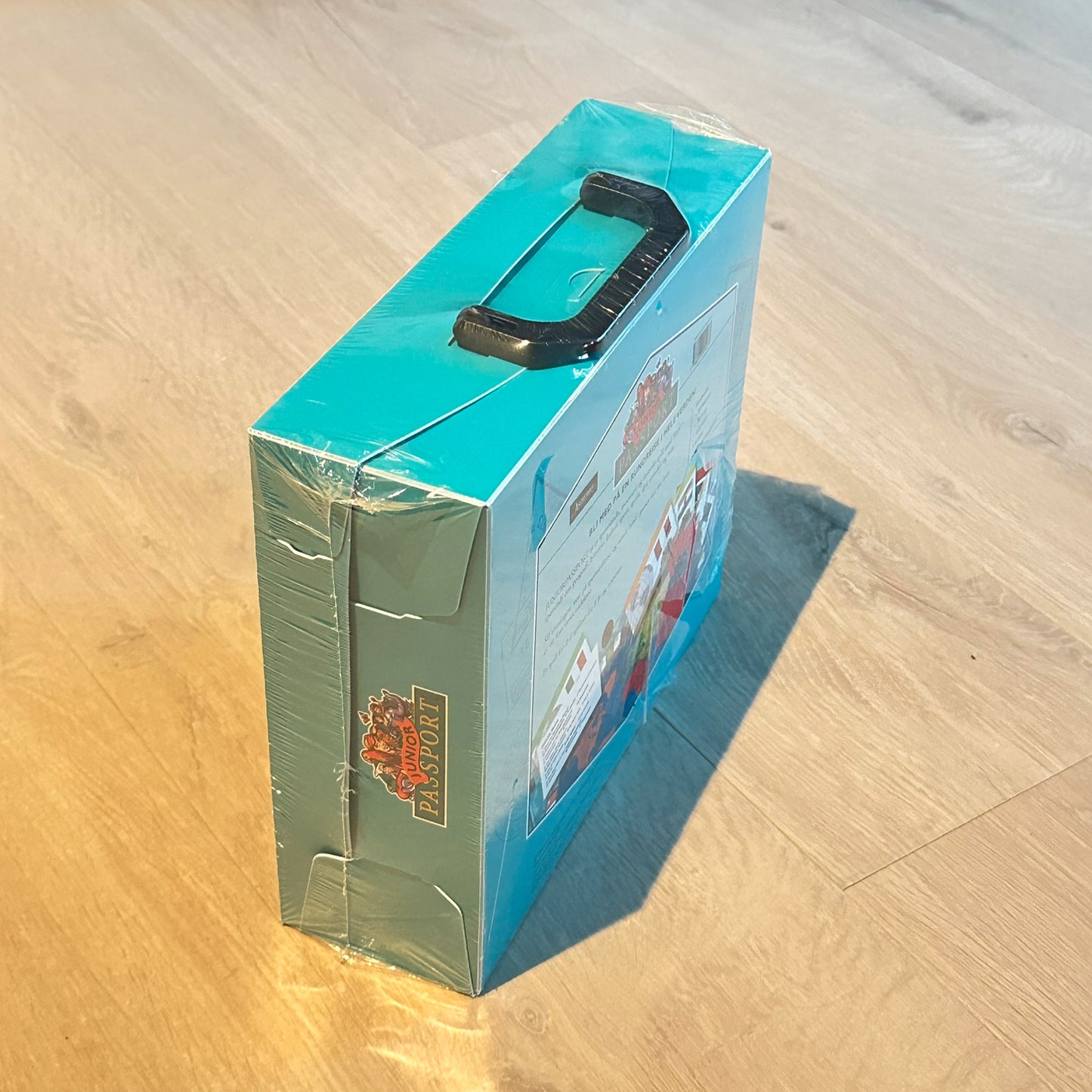 PASSPORT JUNIOR - Ny i plast !