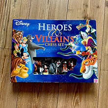Disney sjakk HEROES & VILLAINS CHESS  (fra 2004)
