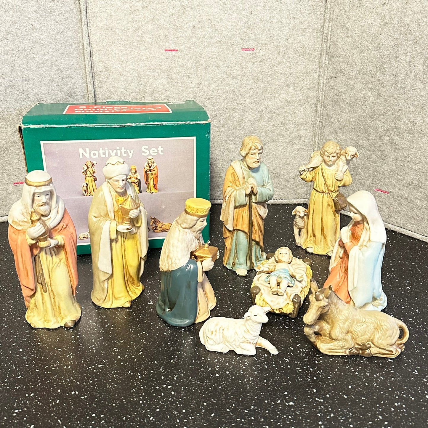 Store håndmalte figurer til julekrybbe - vintage !