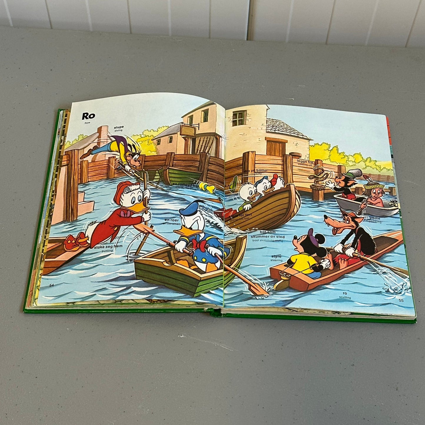 LEK MED ORD: Verber - Walt Disney bok fra 1976