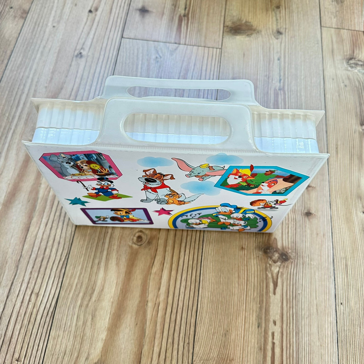 Walt Disney koffert til Se-Lytt-Les oppbevaring av bøker og kassetter