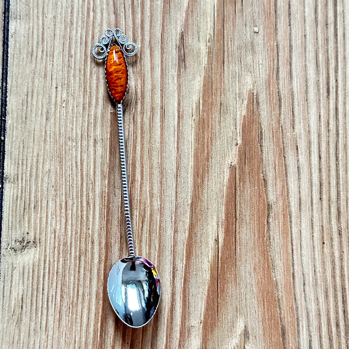 6 stk unike kaffeskjeer med rav i original eske - vintage