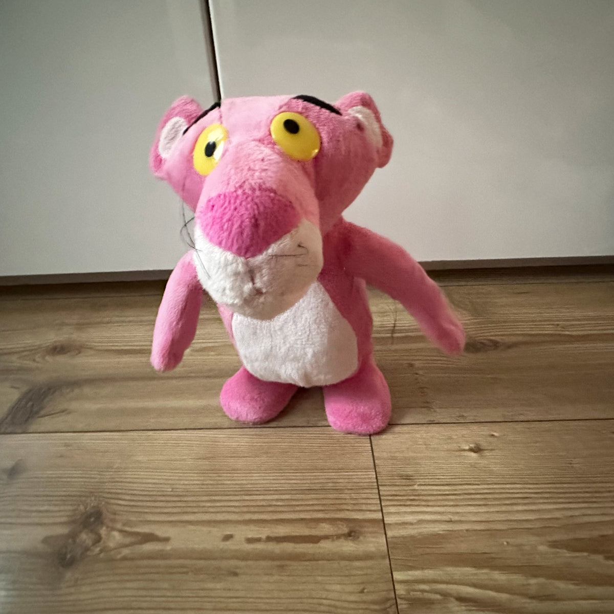 Den Rosa Panteren - Dansende bamse med lyd, spiller ledmotivet til Rosa Panteren