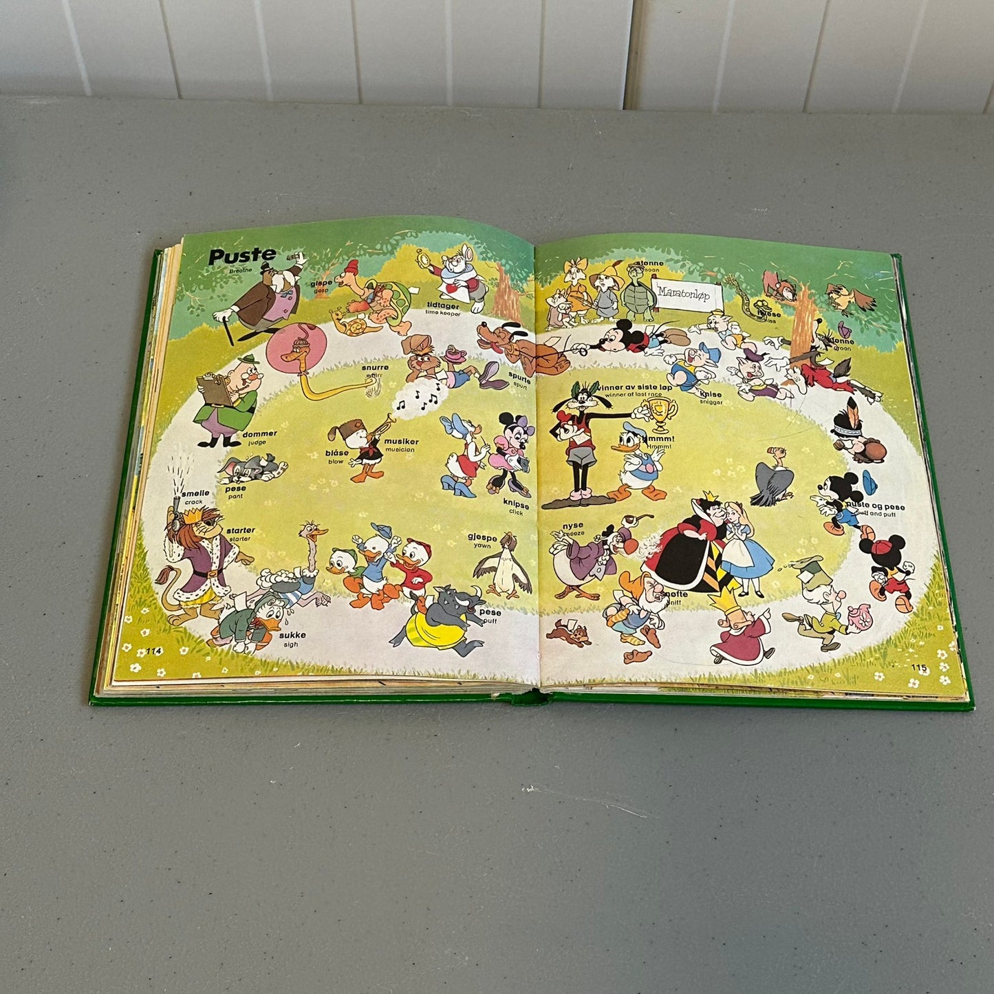 LEK MED ORD: Verber - Walt Disney bok fra 1976