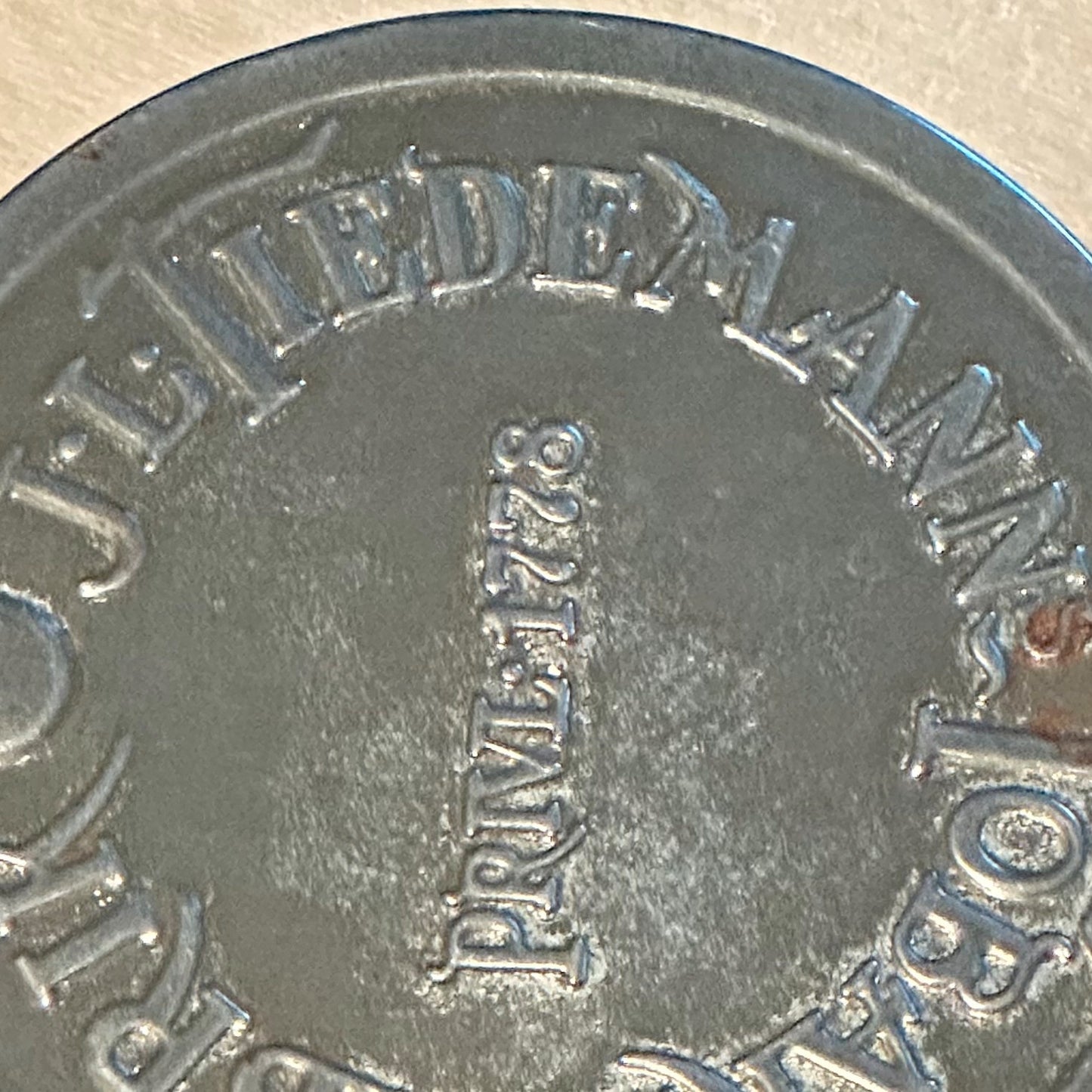 J. L. TIEDEMANNS - Gammel tobaksboks i metall