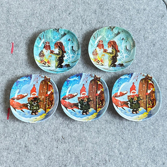 5 stk Små tallerkener fra MITTET (9 x 9,5cm) Gamle / vintage