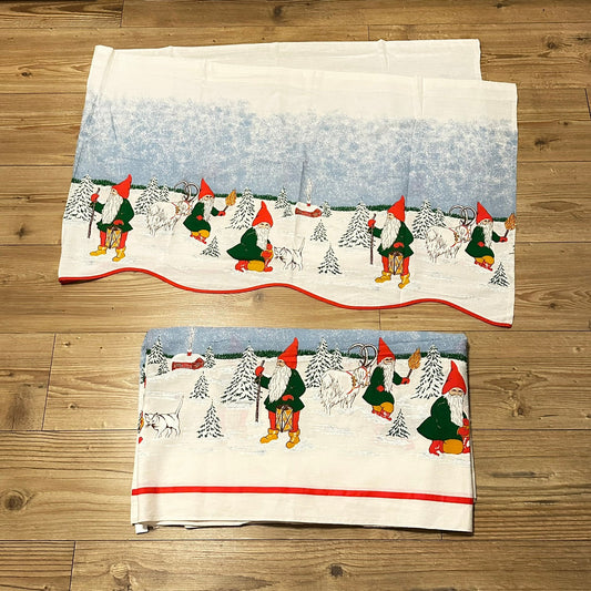 Julegardin + lang duk med samme motiv - flott stand