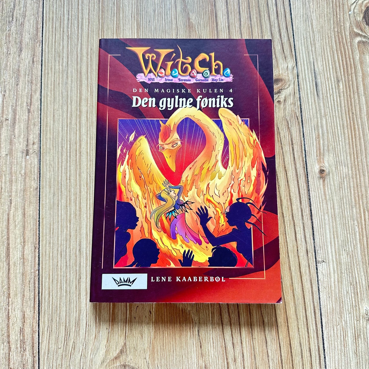 W.i.t.c.h. Den Magiske Kulen 4 - DEN GYLNE FØNIKS (Ny og ulest)