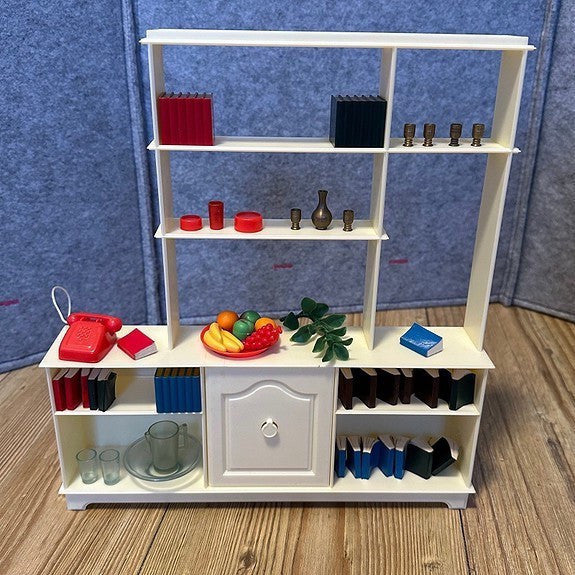Vintage Sindy fra 1984 - Bokhylle med masse tilbehør i original esken