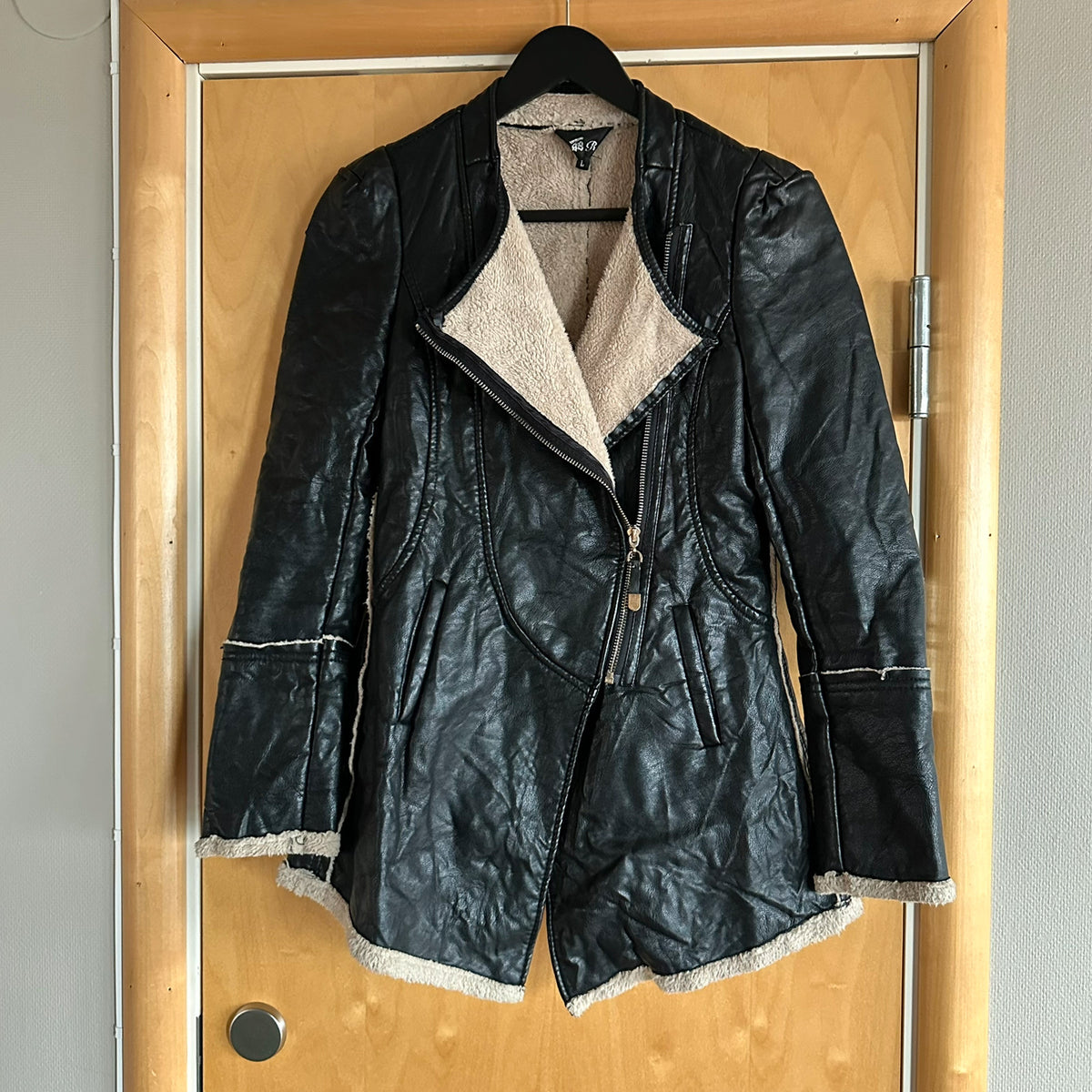 Vintage / Retro skinnjakke til dame (L)