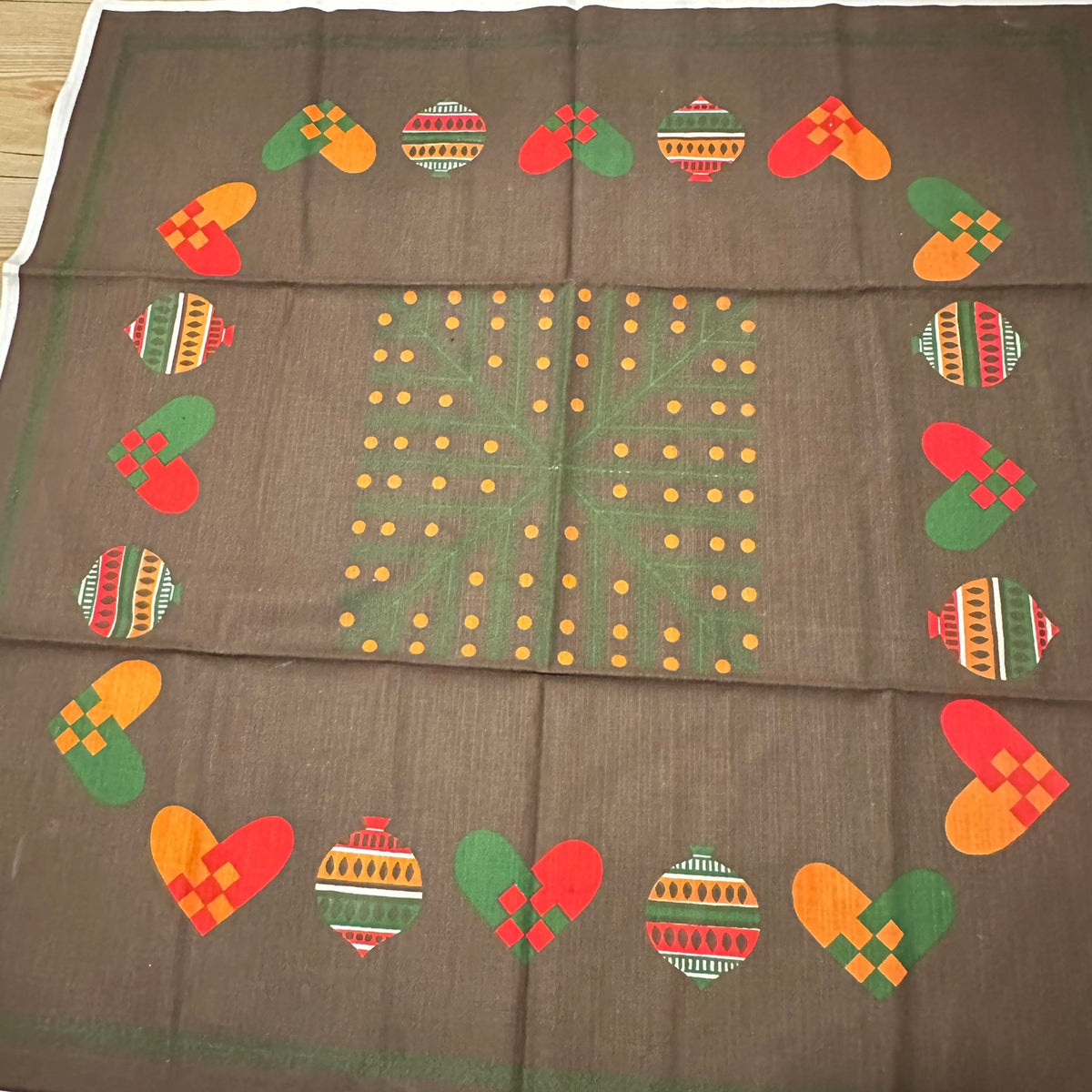 Vintage juleduk med flott retro julemotiv