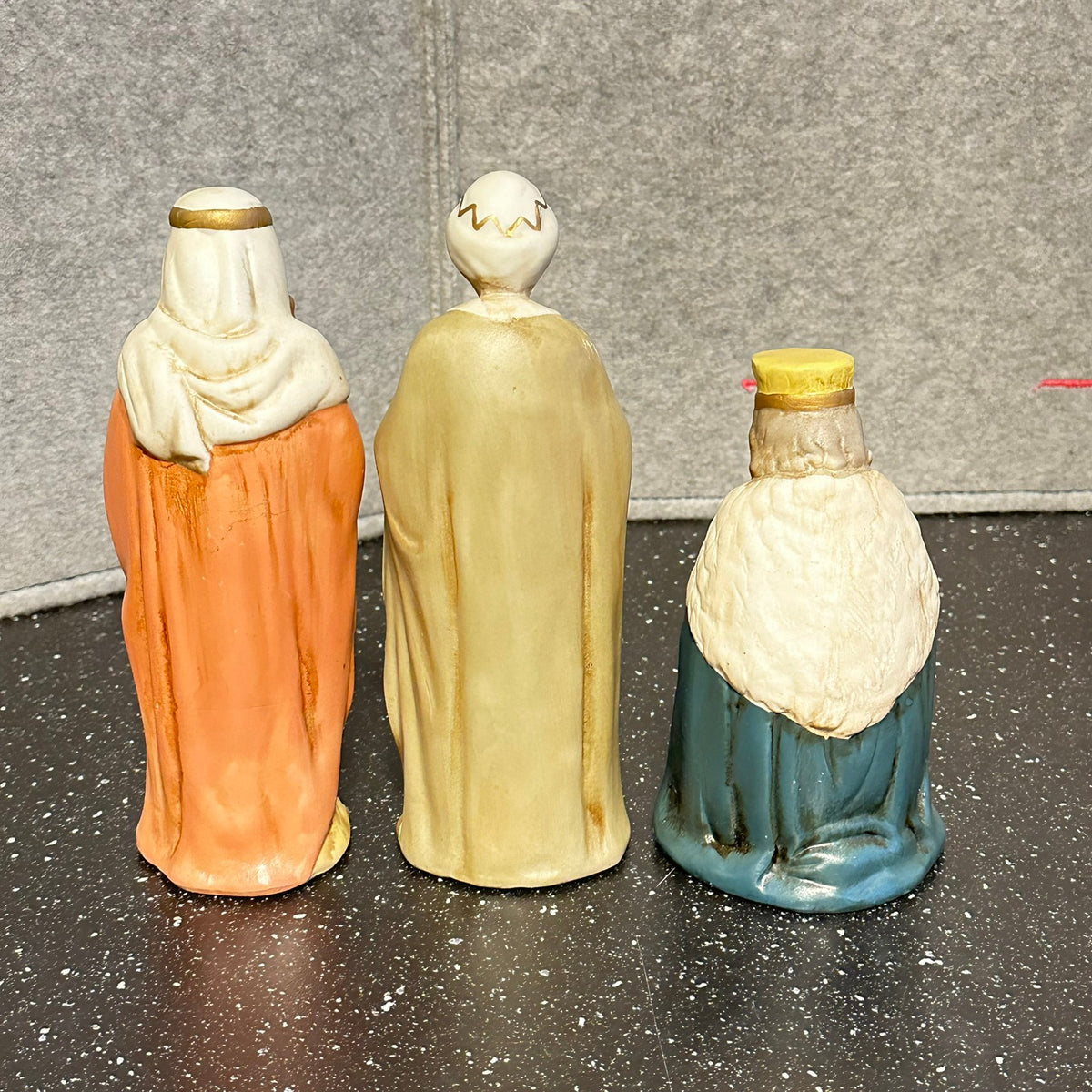 Store håndmalte figurer til julekrybbe - vintage !