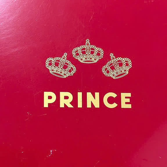 PRINCE sigaretter, gammel metallboks fra 1960-1970 tallet (made in Sweden)