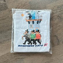 BRAATHENS SAFE - SOMMERFLYET - T-shirt - Ny og uåpnet