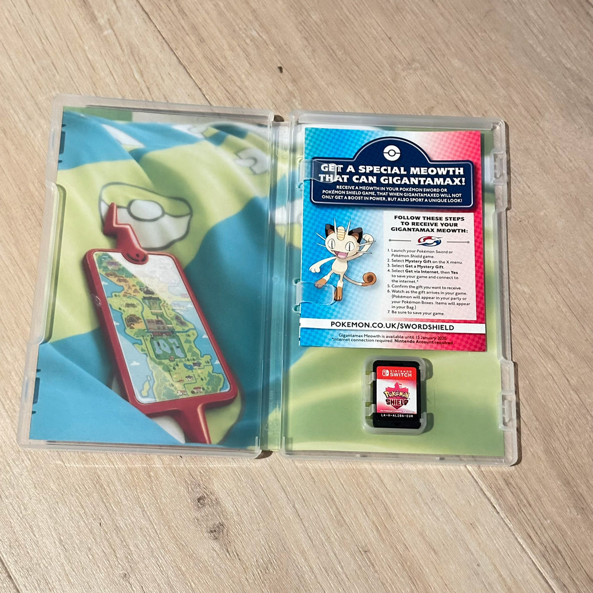 Pokémon SHIELD (Nintendo Switch)