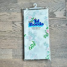 Gammel duk fra Til Bords - Vaskbar fiberduk med blomstermotiv - Ny i plast !