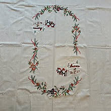 Brodert juleduk med nydelige motiv