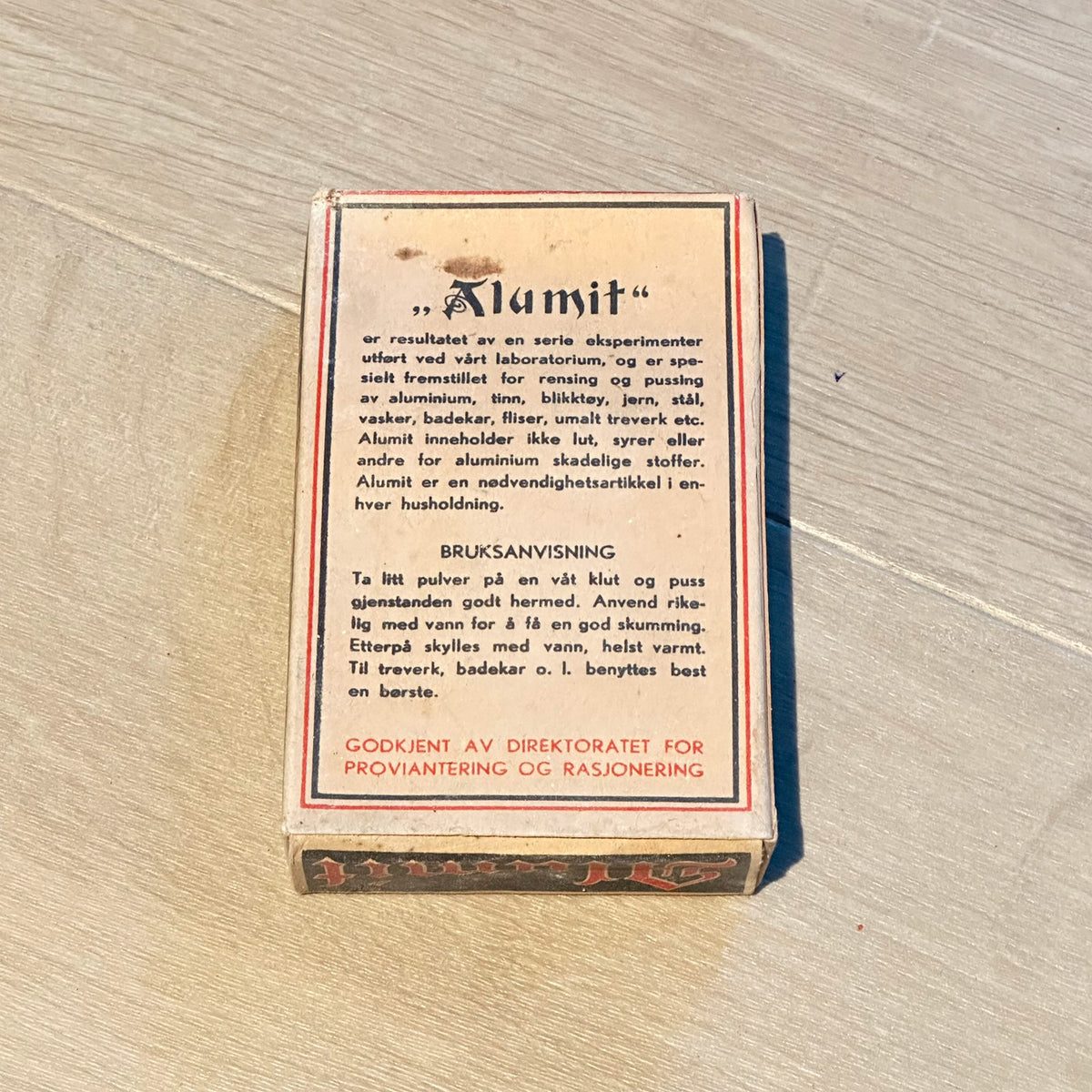 Alumit - Gammel forpakning med innhold (fra 1940-tallet)